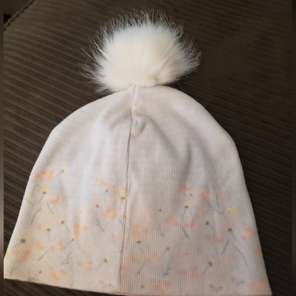 Womens Disney Cinderella Beanie - Picture 2 of 3